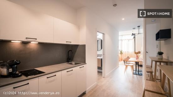 Apartamento de 2 dormitorios en alquiler en Ciutat Vella - BARCELONA