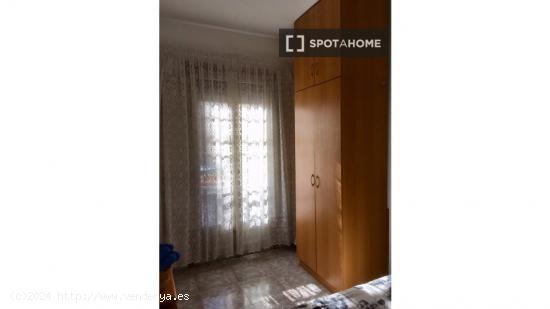 Habitación en piso compartido en El Prat de Llobregat - BARCELONA