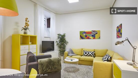 Apartamento de 2 dormitorios en alquiler en Madrid - MADRID