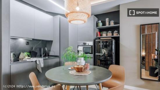 Apartamento de 1 dormitorio en alquiler en Chamberí - MADRID