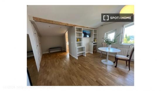 Se alquila habitación en piso de 4 habitaciones en Basoerdi Parkea - GUIPUZCOA