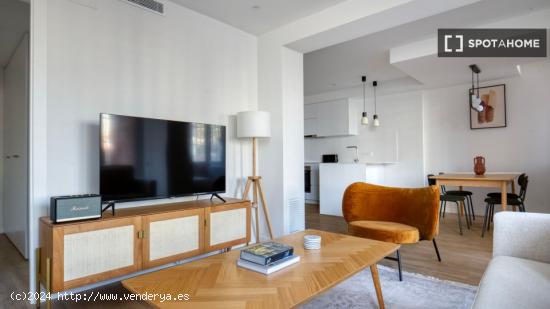 Apartamento de 3 dormitorios en alquiler en Barcelona - BARCELONA