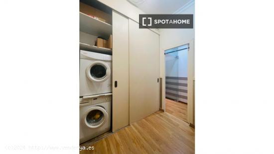 Apartamento entero de 2 dormitorios en Barcelona. - BARCELONA