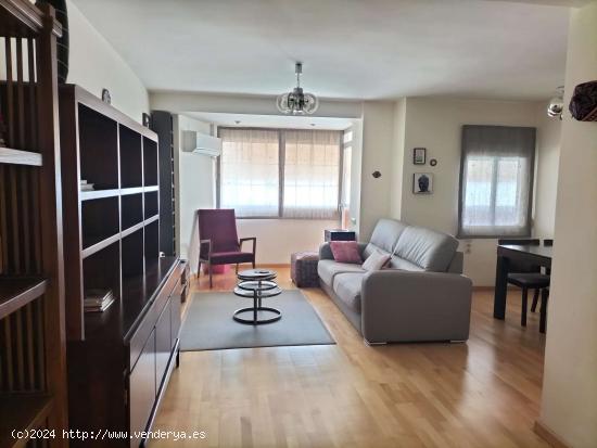  Piso de 3 habitaciones en alquiler en València - VALENCIA 