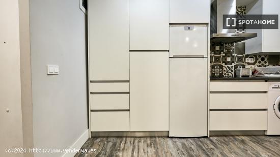 Apartamento de 1 dormitorio en alquiler en Madrid - MADRID