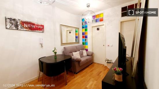 Apartamento de 2 dormitorios en alquiler en Madrid - MADRID