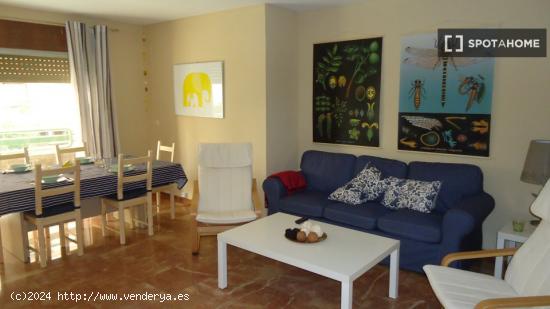 Habitación en piso compartido en Córdoba - CORDOBA