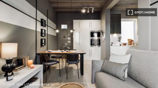 Apartamento entero de 2 dormitorios en Barcelona. - BARCELONA