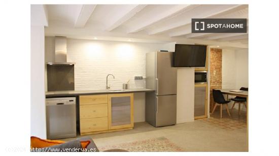 Apartamento entero de 2 dormitorios en Barcelona. - BARCELONA