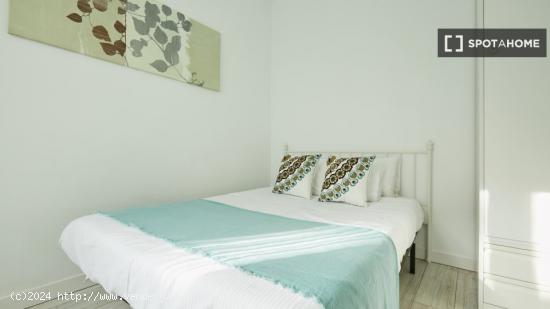 Apartamento de 2 dormitorios en alquiler en Argüelles - MADRID