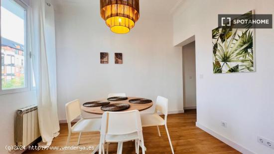 Apartamento de 2 dormitorios en alquiler en Imperial - MADRID