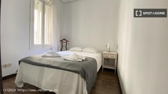 Apartamento de 3 dormitorios en alquiler en Castellana - MADRID