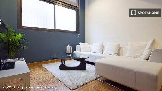 Apartamento entero de 3 habitaciones en Barcelona. - BARCELONA