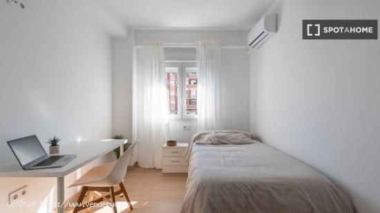 Habitación en piso compartido en Cartagena - MURCIA