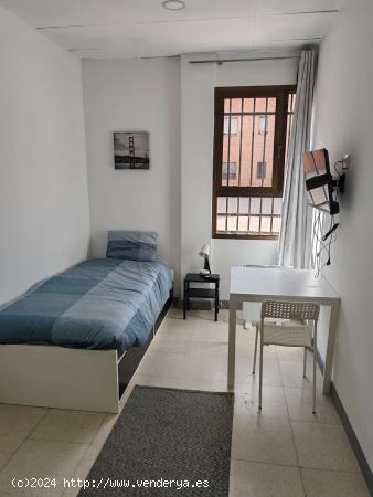  Habitación en piso compartido en Alcalá de Henares. - MADRID 