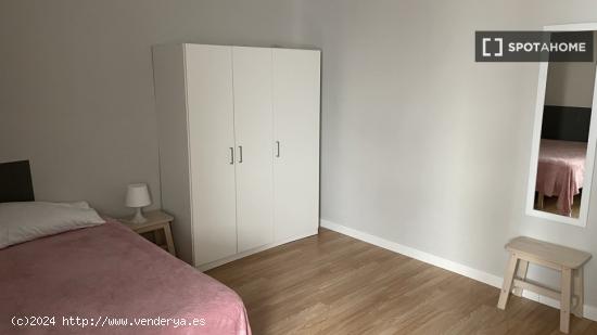 Habitación en piso compartido en Zaragoza - ZARAGOZA