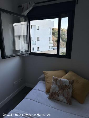  Habitación en piso compartido en Málaga - MALAGA 