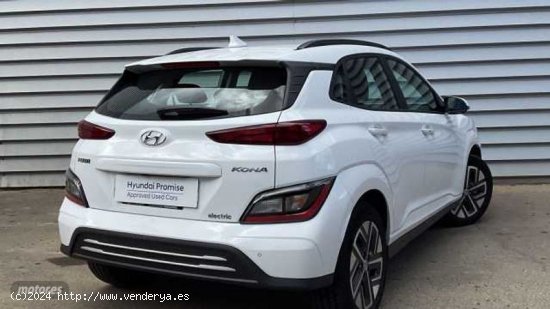 Hyundai Kona Electric Maxx 100kW de 2023 con 11.980 Km por 37.950 EUR. en Huesca