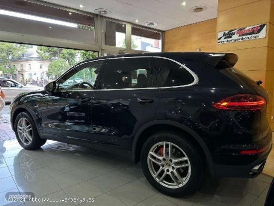 Porsche Cayenne Diesel Aut. de 2015 con 290.000 Km por 25.900 EUR. en Barcelona