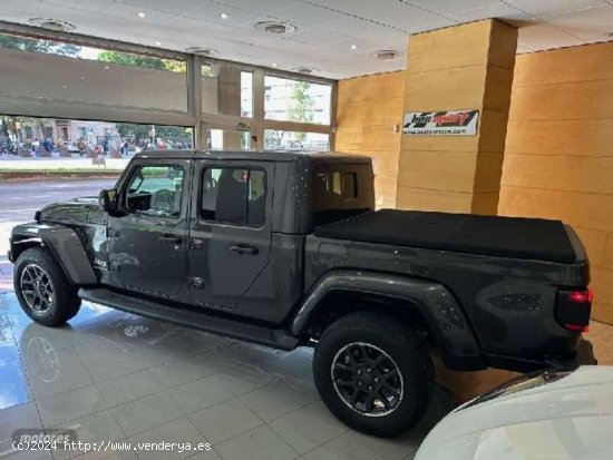 Jeep Gladiator 3.0 Crd Overland de 2022 con 7.300 Km por 59.900 EUR. en Barcelona