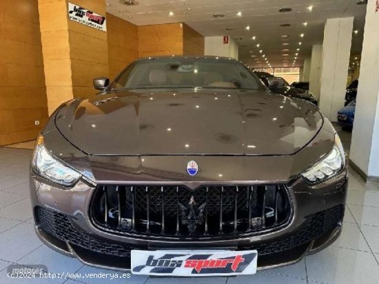 Maserati Ghibli Diesel Aut. 275 de 2017 con 60.000 Km por 38.900 EUR. en Barcelona