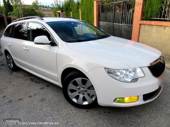  Skoda Superb 1.6 TDI GREENLINE-BIXENON-LEDS-KLIMATIZADOR-ALARMA-MUL de 2012 con 177.000 Km por 7.700 