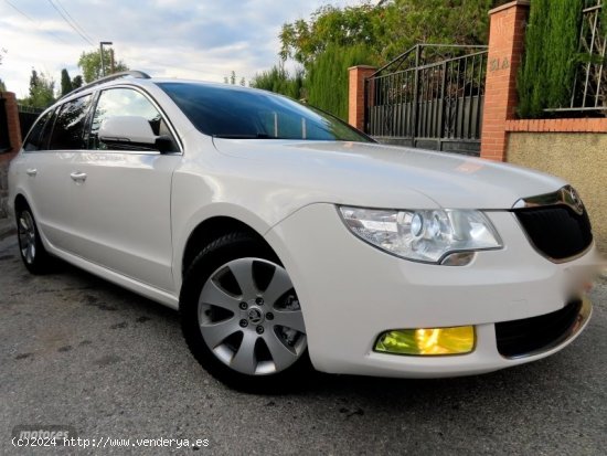 Skoda Superb 1.6 TDI GREENLINE-BIXENON-LEDS-KLIMATIZADOR-ALARMA-MUL de 2012 con 177.000 Km por 7.700