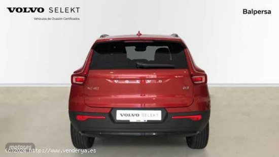 Volvo XC40 XC40 Plus, B3 Mild Hybrid, Gasolina, Dark de 2024 con 4.228 Km por 44.990 EUR. en Ourense