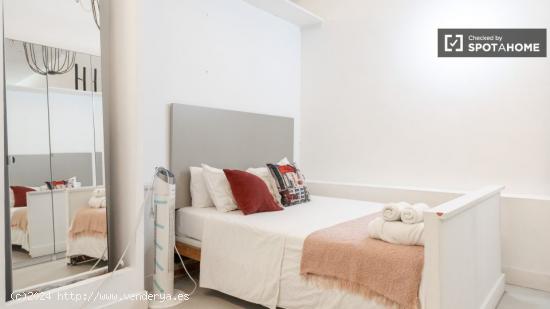 Apartamento de 2 dormitorios en alquiler en Moncloa - MADRID