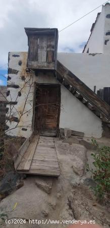 Guia Isora. Medianias. Casa con terreno a restaurar - SANTA CRUZ DE TENERIFE