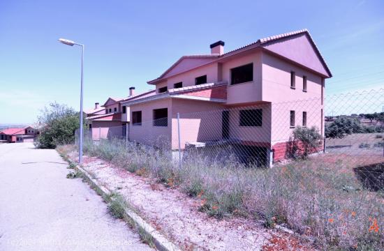 Urbis te ofrece unos chalets en construcción en venta en Buenavista, Salamanca. - SALAMANCA