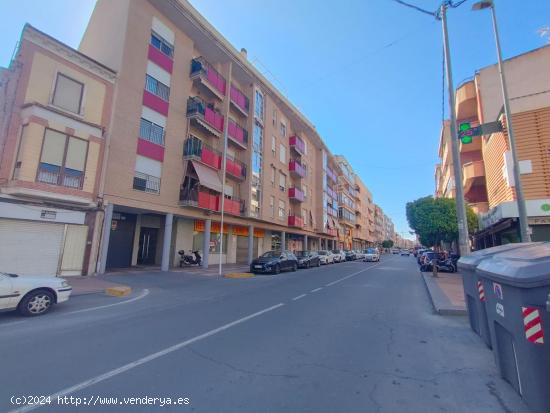 ¡Oportunidad Única! Local Comercial en la Calle Mayor de Espinardo, Murcia - MURCIA