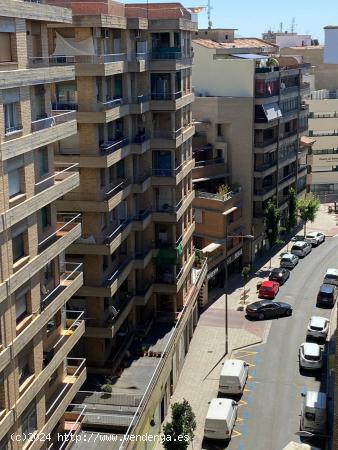 Piso de 3 habitaciones en zona centro de Tudela - NAVARRA