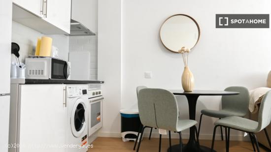 Apartamento estudio en alquiler en Ciudad Lineal - MADRID