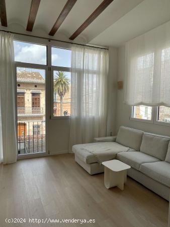  Piso de 3 habitaciones en alquiler a profesionales en Poblados Marítimos - VALENCIA 