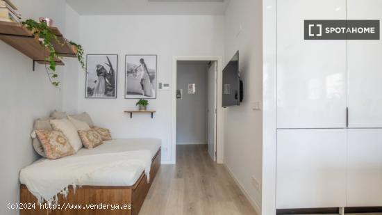 Apartamento de 1 dormitorio en alquiler en El Poblenou, Barcelona - BARCELONA