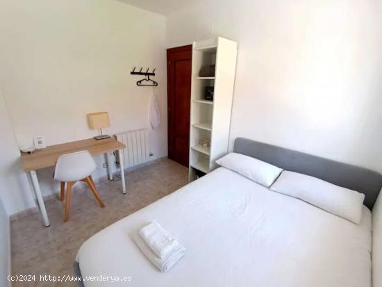  Habitación en piso compartido en el masnou. - BARCELONA 