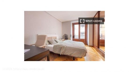 Apartamento de 3 dormitorios en alquiler en Chamberí, Madrid. - MADRID