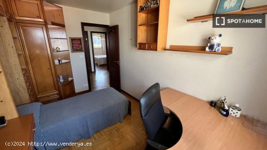 Habitación en piso compartido en Vigo - PONTEVEDRA