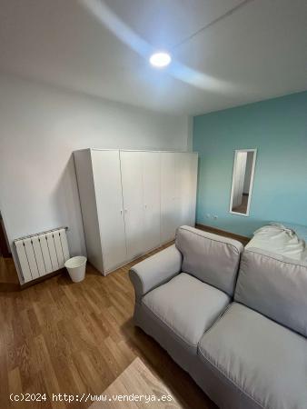  Se alquilan habitaciones en un apartamento de 4 dormitorios en Getafe - MADRID 