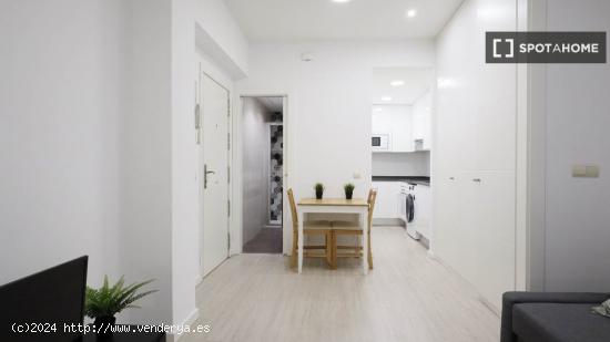 Estudio interior de 35m2 en zona Recoletos - AYL107 - MADRID