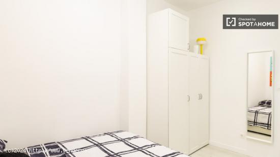 Apartamento de 2 dormitorios en alquiler en Lavapiés - MADRID