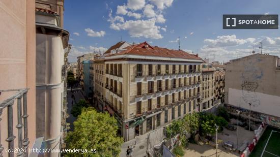 Habitación en piso compartido en madrid. - MADRID