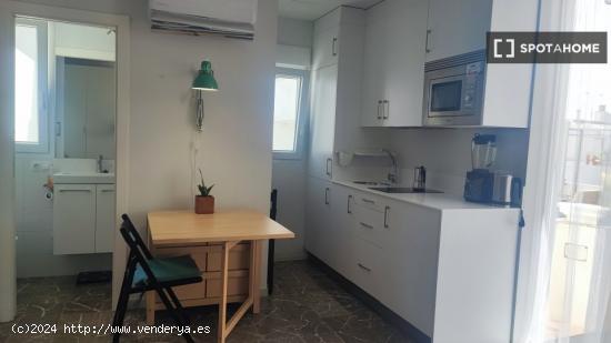 Apartamento tipo estudio en alquiler en El Mentidero - CADIZ