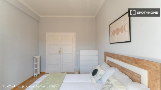 Habitaciones en alquiler en el apartamento de 5 dormitorios en Moncloa - MADRID