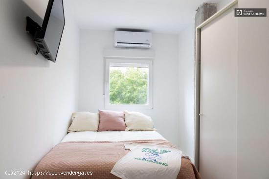  Se alquilan habitaciones en un apartamento de 4 dormitorios en Getafe - MADRID 