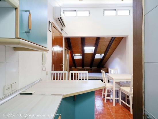  Apartamento tipo estudio en alquiler en Malasana-Universidad - MADRID 