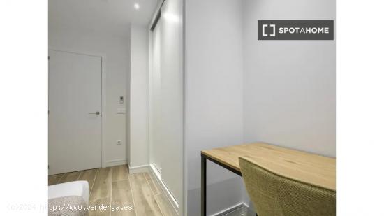 Apartamento de 3 habitaciones en alquiler en Madrid - MADRID