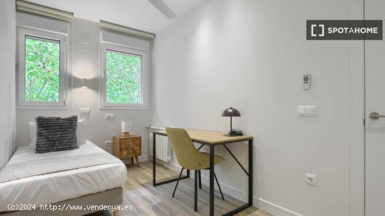 Apartamento de 2 dormitorios en alquiler en Hortaleza. - MADRID