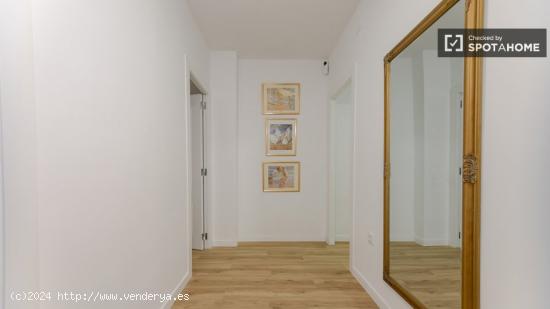 Piso de 4 habitaciones en alquiler en L'Olivereta - VALENCIA